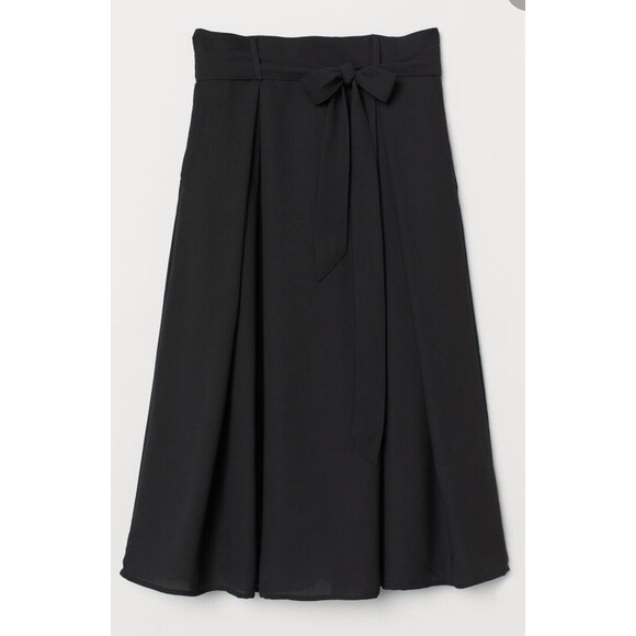 H&M Women's Zip Back Casual Solid Knee-Length Skirt Black Size 12 %% - Picture 1 of 11